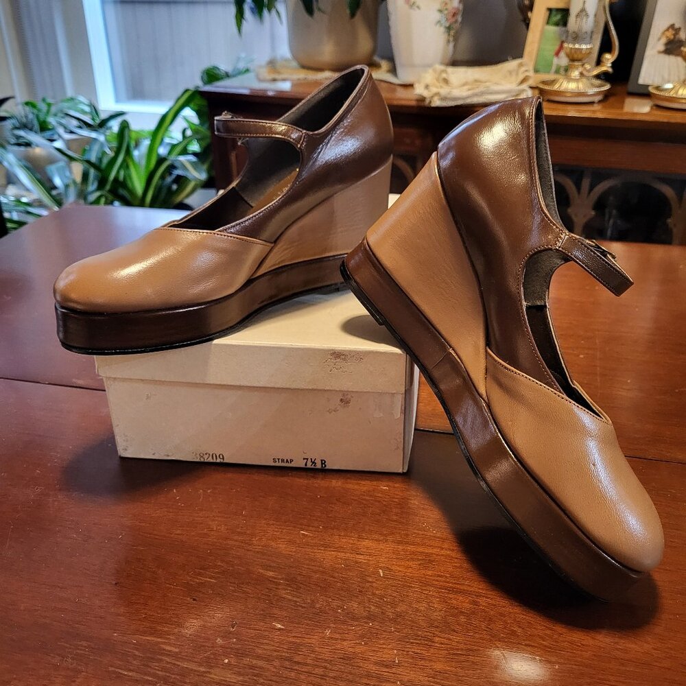 Andrew Pierre Sears Vintage Wedge Shoe Ankle Strap (Fits size 6.5)